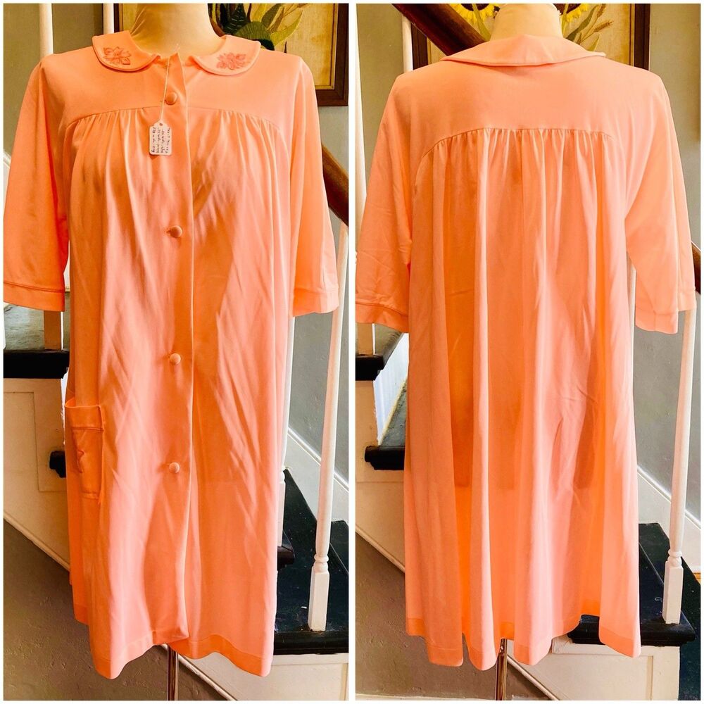 1960s Bright Coral Pink Housecoat Robe Nightgown Bed Jacket Lingerie Mod Pinup